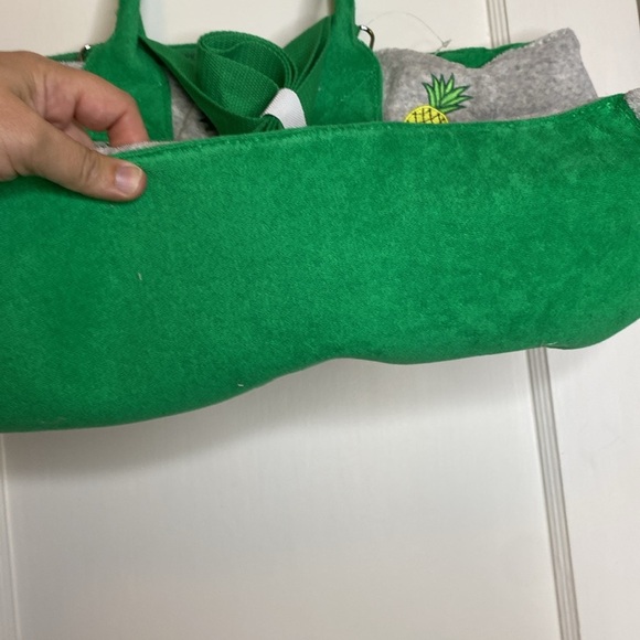 Wildfox Pineapple Tote Bag Green and Gray. NWT! - Picture 5 of 6